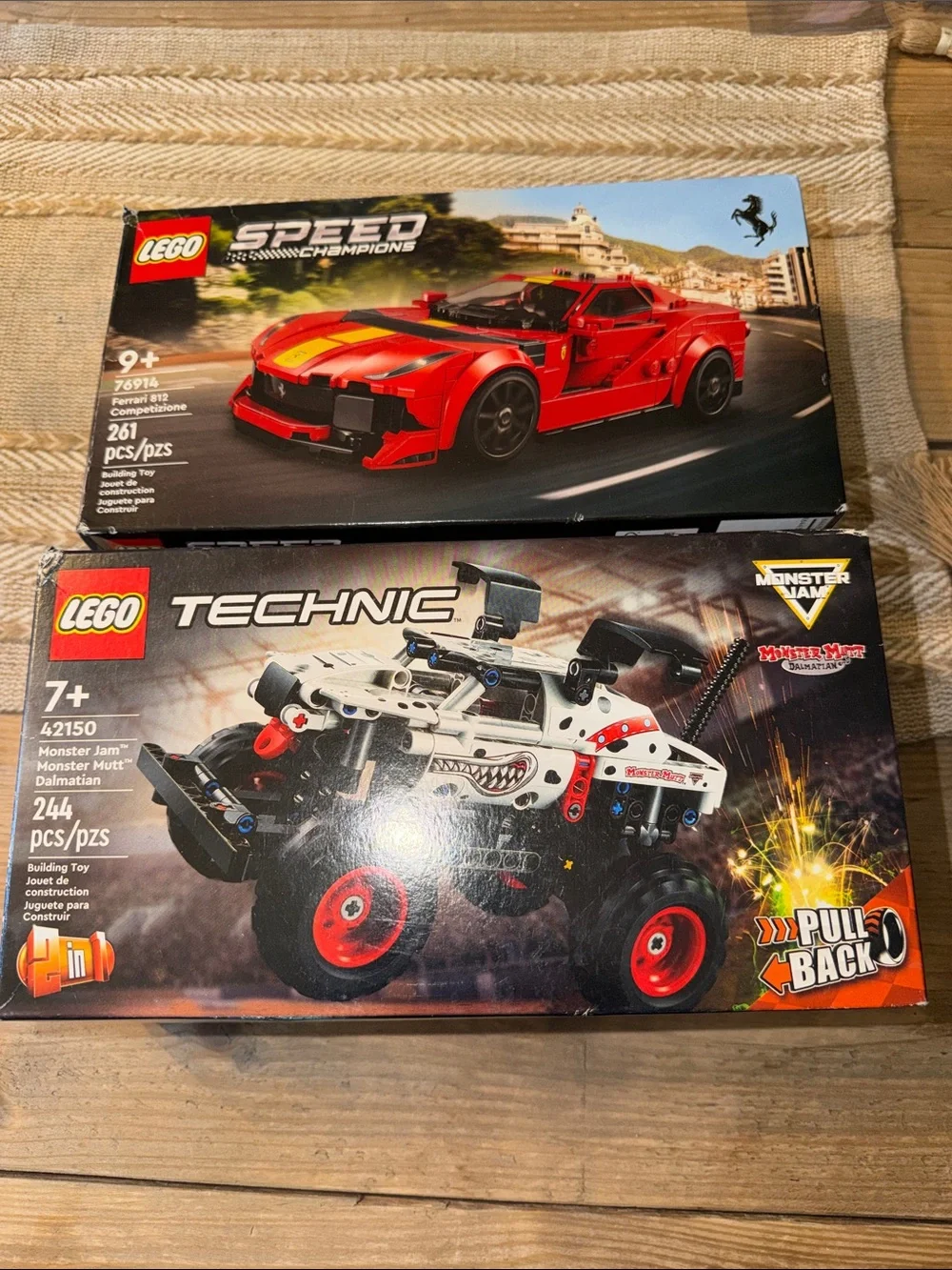 LEGO Speed Ferrari 812 76914 + Technic Monster Jam Monster Mutt Dalmatian 42150